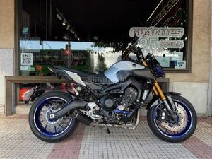 YAMAHA - MT 09