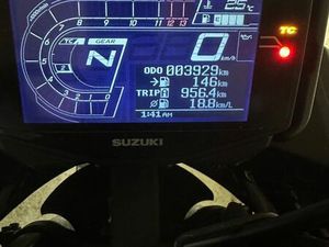 SUZUKI GSXS 1000 KATANA