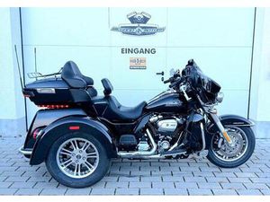 HARLEY-DAVIDSON FLHTCUTG TRI GLIDE 107CUI