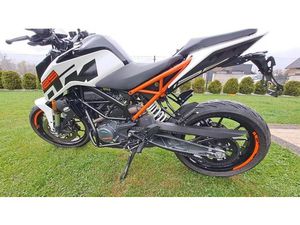 KTM DUKE 125 ABS ROAD