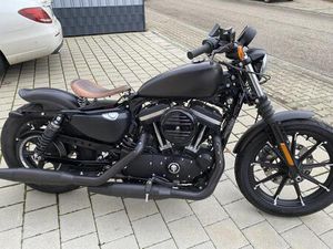 HARLEY DAVIDSON IRON XL883