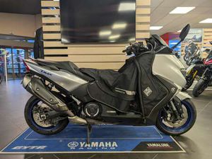 YAMAHA TMAX 530