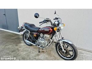 YAMAHA XS