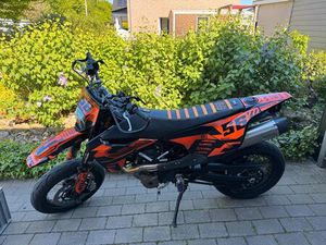 HUSQVARNA 701 SUPERMOTO SCHWARZ