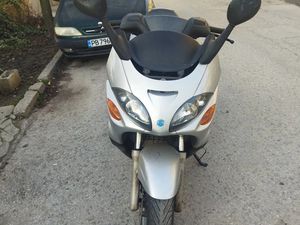 PIAGGIO X9 →