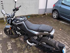 HUSQVARNA SVARTPILEN 401, MODELLJAHR 2021