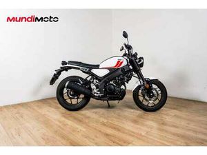 YAMAHA XSR 125