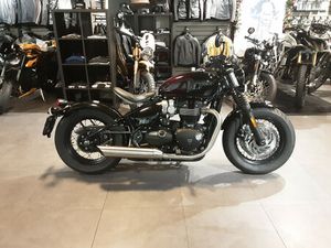 TRIUMPH BONNEVILLE BOBBER 1200 STEALTH EDITION, RETRO, MODÈLE DÉMO, CHF 14'500.-