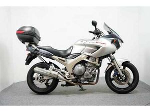 YAMAHA TDM 900 ZILVER