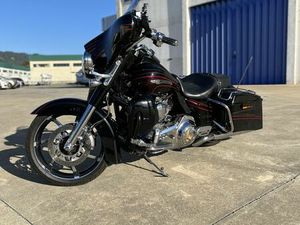 HARLEY-DAVIDSON CVO 2011 – EXCLUSIVIDADE SOBRE DUAS RODAS SINTRA (SANTA MARIA E SÃO MIGUEL, SÃO MARTINHO E SÃO PEDRO DE PENAFERRIM)