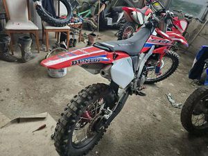 HONDA CRF 250R | 18” MITAS VILA NOVA DE FAMALICÃO E CALENDÁRIO