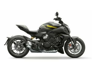 DUCATI DIAVEL V4