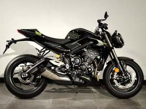 TRIUMPH STREET TRIPLE 765 RS FOR SALE IN LONDON