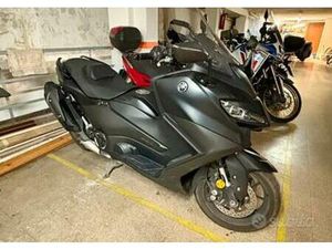YAMAHA TMAX 560 2024