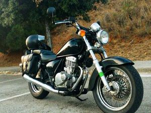 SUZUKI - MARAUDER 250