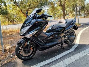 YAMAHA - TMAX