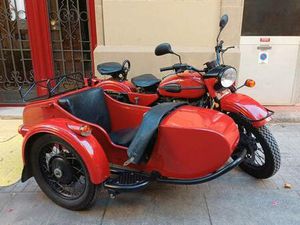 URAL - TOURIST OCTUBRE ROJO