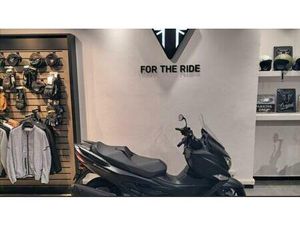 VENDO SUZUKI BURGMAN 400 (2022 - 24) USATA A ROMA (CODICE 9892860) - MOTO.IT