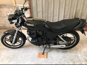 YAMAHA - XS 400 LAGUNA SECA