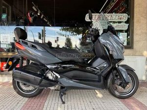 YAMAHA - XMAX 300