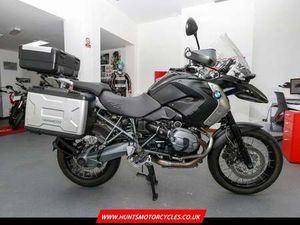 2011 '11 REG. BMW R1200GS TRIPLE BLACK. BMW TOP BOX & PANNIERS. £6,995.