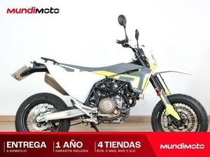 HUSQVARNA - 701 SUPERMOTO