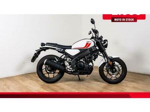 VENDO YAMAHA XSR 125 LEGACY (2025) USATA A FIRENZE (CODICE 9893489) - MOTO.IT