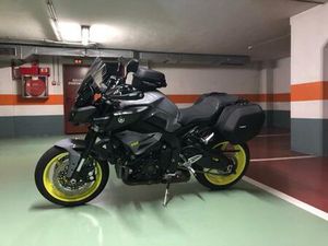 YAMAHA - MT 10 TOURER EDITION - EXTRAS