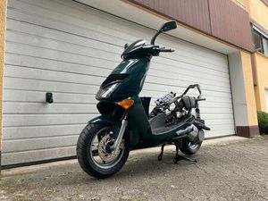 APRILIA LEONARDO SR 125 – GRÜN – BASTLERFAHRZEUG INKL.ERSATZTEILE