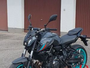 YAMAHA MT07