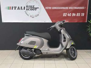 VESPA GTS SUPER TECH 125