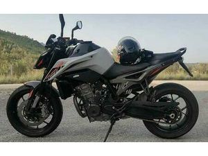 KTM - DUKE