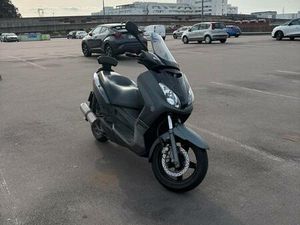 ② YAMAHA XMAX 125 SWAP 250 A1