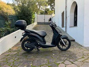 PIAGGIO LIBERTY 50 BAULETTO E PARABREZZA