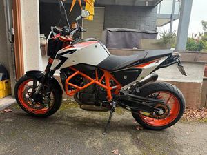 KTM 690 DUKE R AKRA ABS