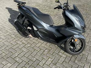 HONDA PCX125 CC 2022 PORTO SALVO