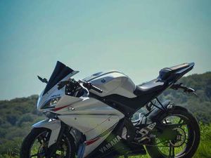 ÉCHAPPEMENT AKRAPOVIC