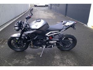 TRIUMPH STREET TRIPLE 765 R 2023