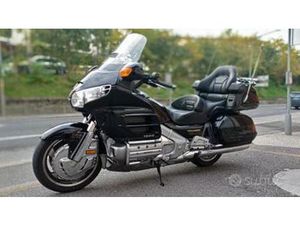 HONDA GL 1800 GOLDWING