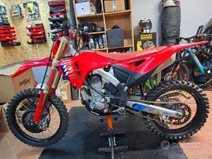 HONDA CRF 450 2025