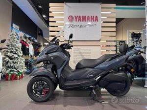 YAMAHA TRICITY 300
