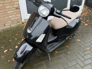 VESPA GTS 125