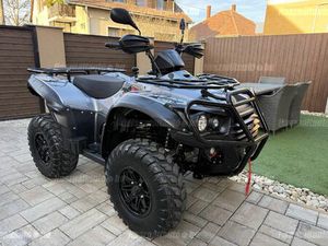 EFI 4X4. KEVÉS KM! GYÁRI CSÖRLŐ.VONÓHOROG