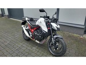 HONDA HORNET 750 POLSKI SALON 2025 TYLKO 4TKM TOPOLOWA