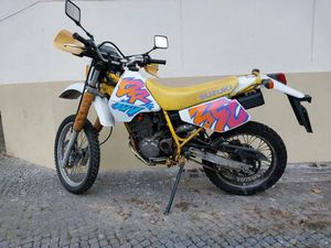 SUZUKI DR 350 S (TYP SK 42 B), TÜV BIS 11/26