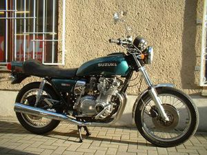 SUZUKI GS 750 D 1978 IN SCHÖNEM ZUSTAND