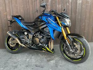 SUZUKI GSX-S 750 - ARROW