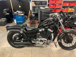 SUZUKI INTRUDER 750 CCM