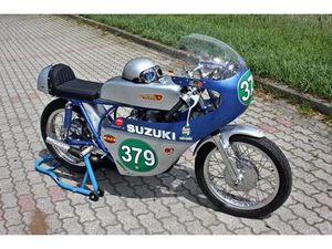 LIEBHABERSTÜCK HISTORISCHE RENNMASCHINE SUZUKI NEUWERTIG