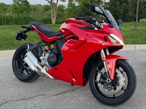 2024 DUCATI SUPERSPORT 950 – ESSENTIALLY BRAND NEW, METICULOUSLY